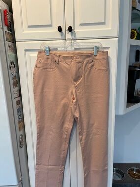 Chico Jeans Pink Size 2=12/14
Mint condition